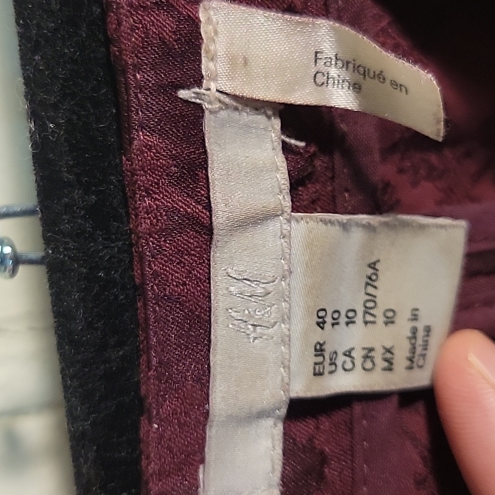 Burgundy Patterned Pants - Picture 2 of 4